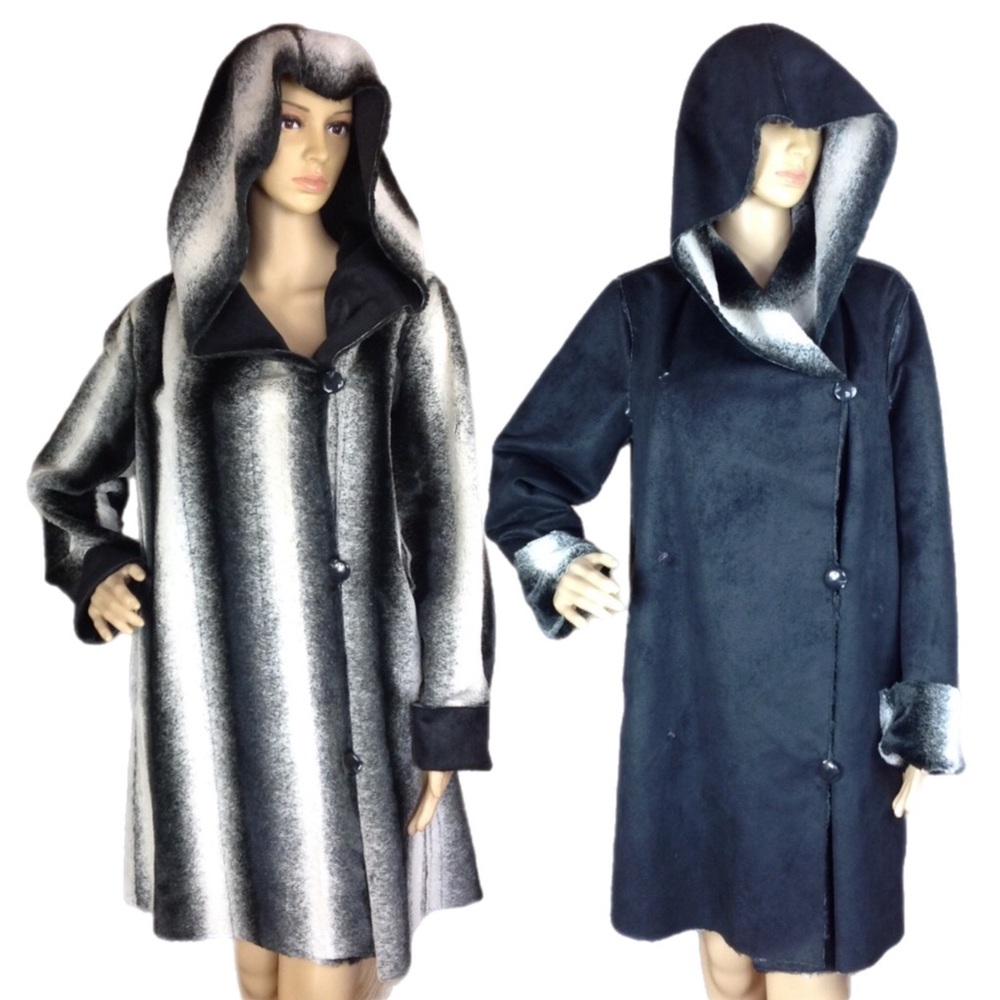 ADRIENNE LANDAU VINTAGE FAUX FUR REVERSIBLE HOODED COAT 🖤🤍🩶